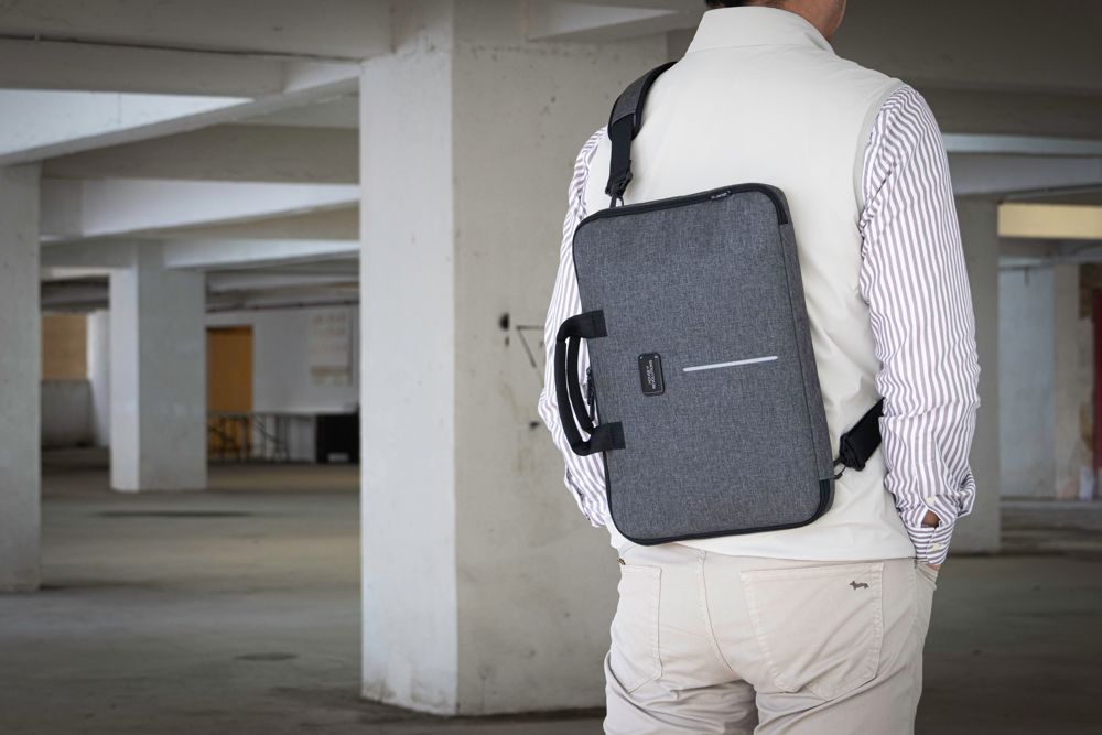 BrandCharger Specter 2 16-inch laptop bag