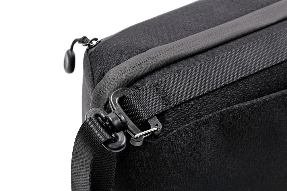 BrandCharger Zen multifunctional bag